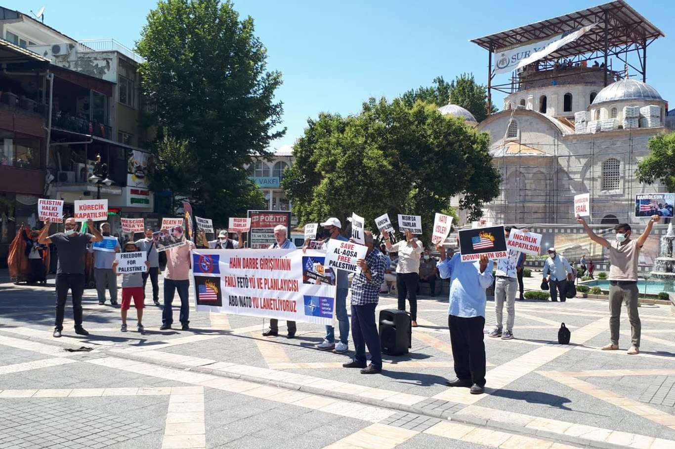 Kürecik NATO Radar Üssü kapatılsın Mısır ve Suudi Arabistan'daki idamlar durdurulsun Kürecik NATO Radar Üssü kapatılsın Mısır ve Suudi Arabistan'daki idamlar durdurulsun